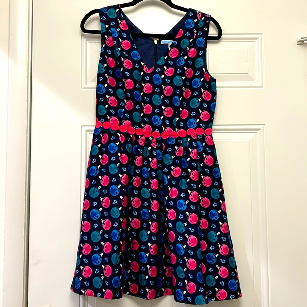 Draper James Christmas ornament dress fit and flare size 6